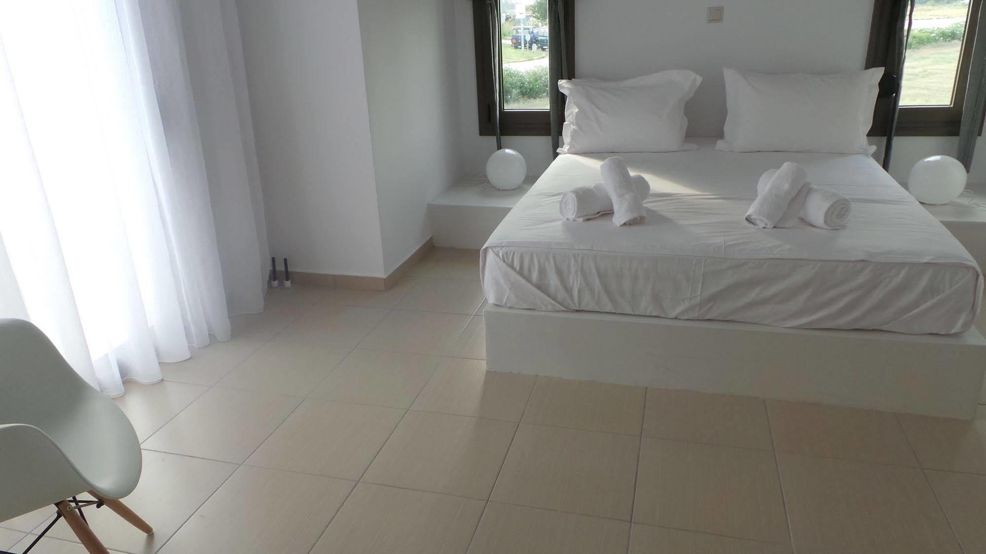 אפיטוס Niovi Boutique Apartments מראה חיצוני תמונה